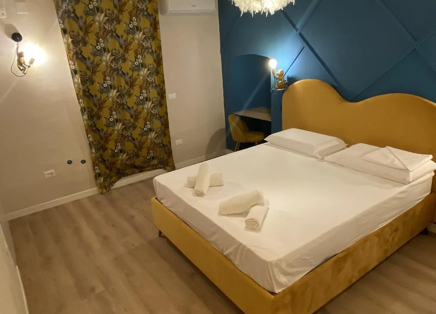 Апартаменты Quiet And Stylish - Bari City Center, Minutes To Station Италия